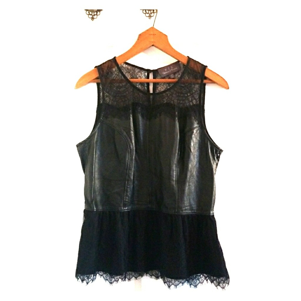 HOLIDAYS SPECIALS! 🎅 WOMENS LEATHER TOP